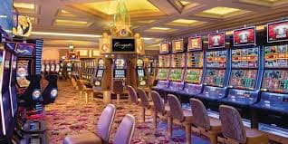 Fitur bonus putaran gratis di Caishen Wins